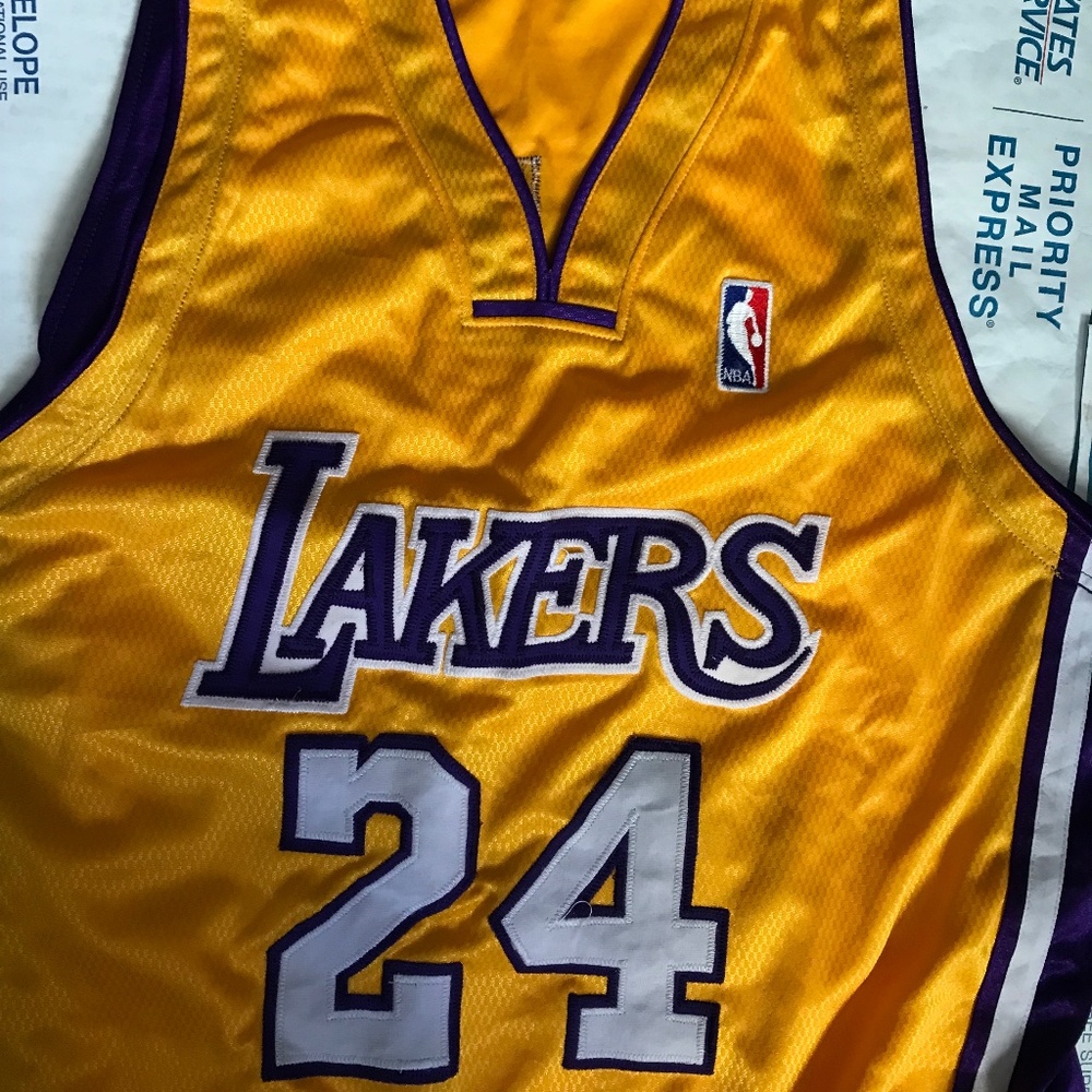 Men’s Mitchell & Ness Vintage HWC NBA Los Angeles Lakers Gold Jersey Size Medium